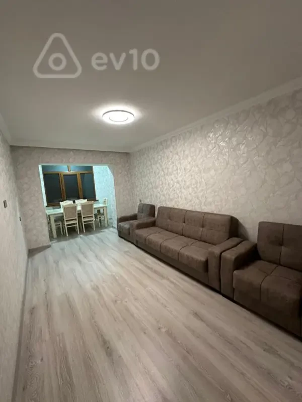 Kirayə verilir 3 otaqlı köhnə tikili 75 m²