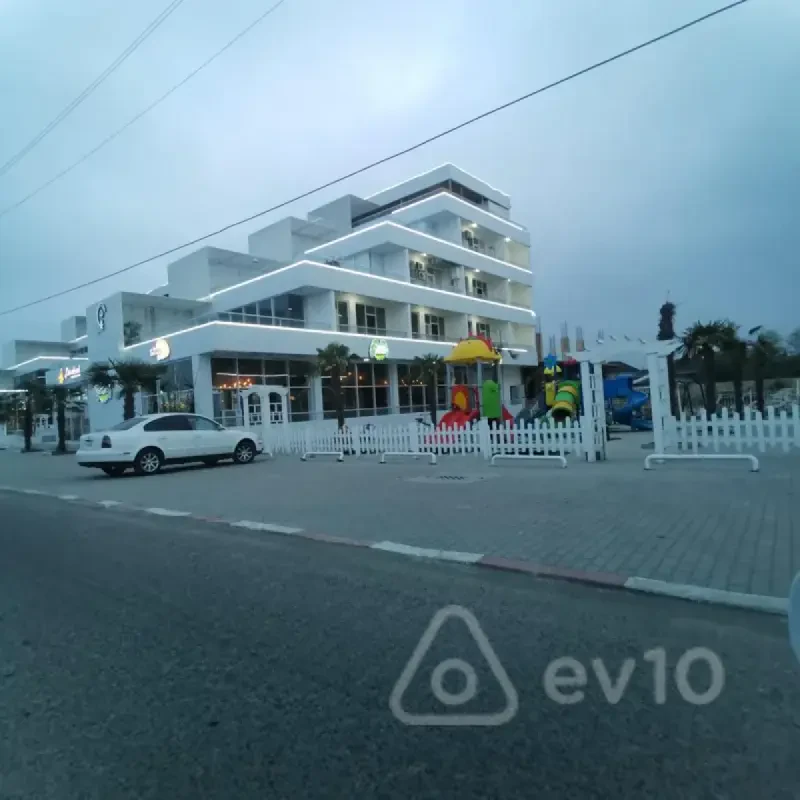 Satılır 2 otaqlı yeni tikili 145 m²