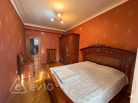 Kirayə verilir 4 otaqlı köhnə tikili 110 m² — Bakı, Nəsimi 4 otaq 110.00 m²