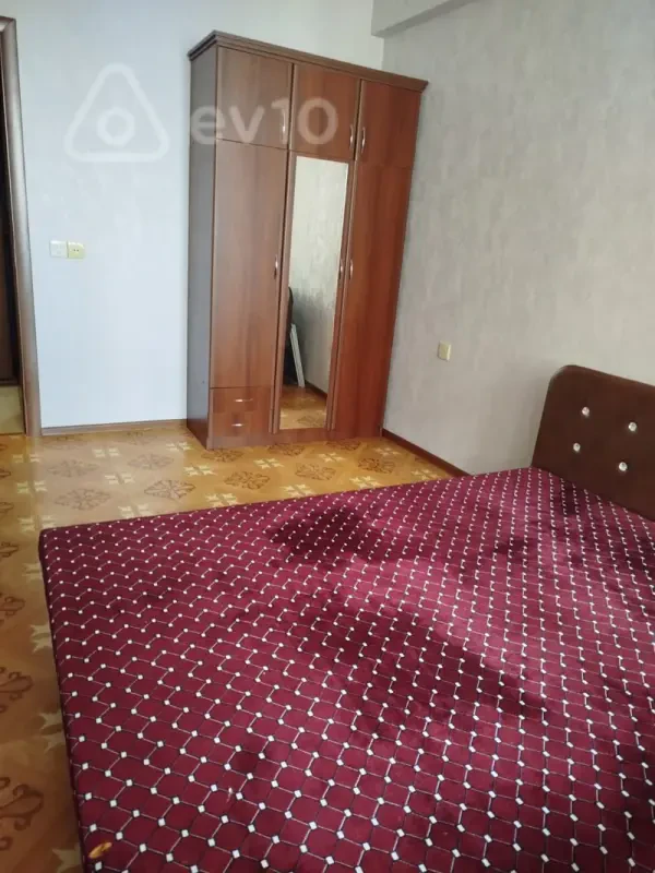 Kirayə verilir 2 otaqlı yeni tikili 50 m²
