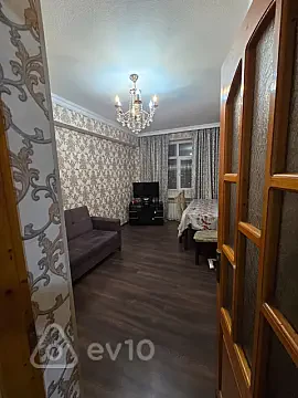 Kirayə verilir 2 otaqlı köhnə tikili 45 m² — Bakı, Nizami 2 otaq 45.00 m²