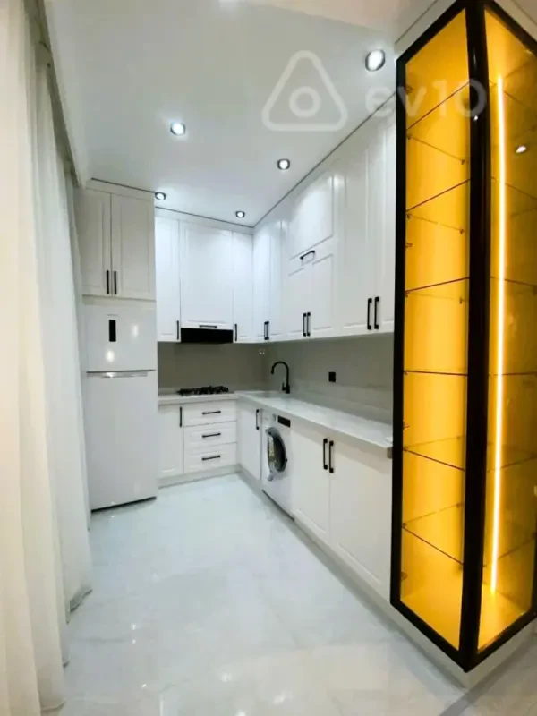 Kirayə verilir 2 otaqlı yeni tikili 67 m²