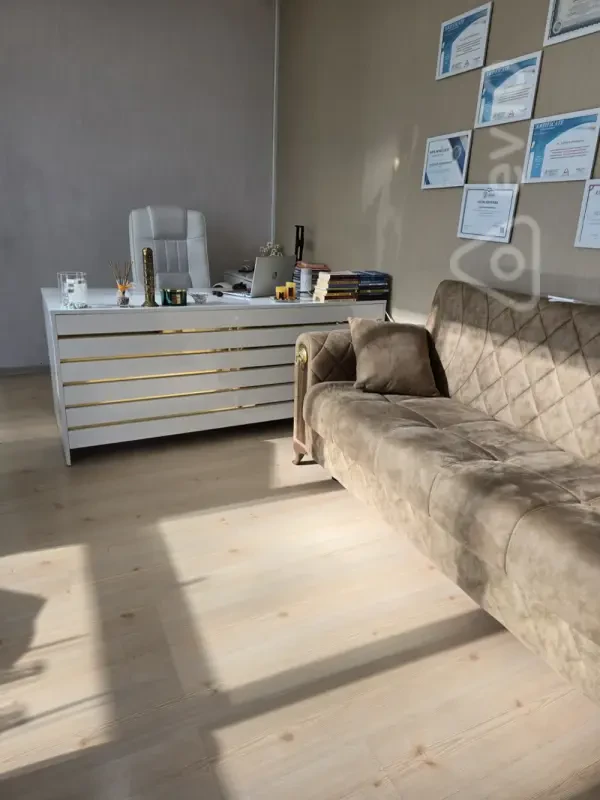 Kirayə verilir 1 otaqlı ofis 21 m²