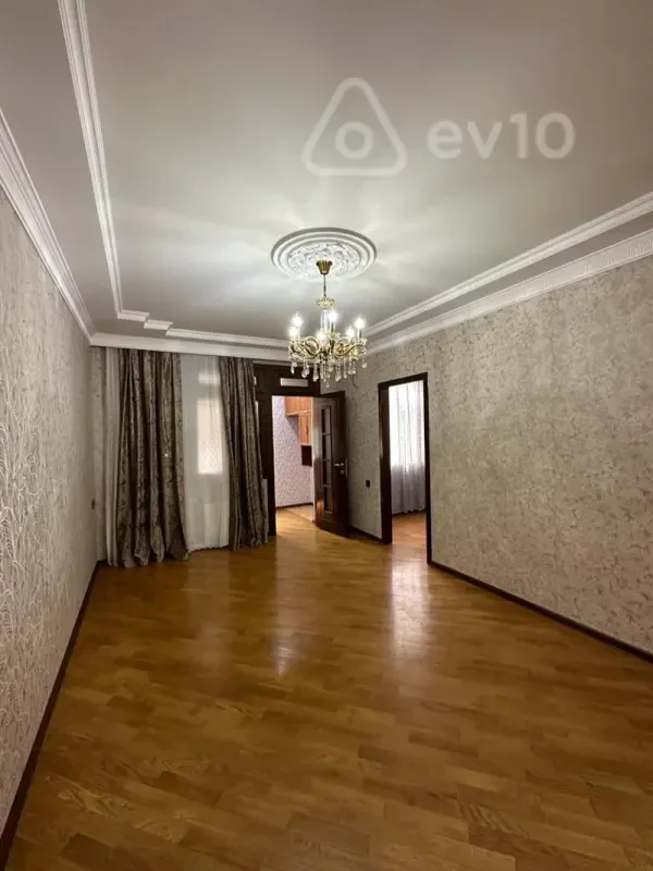 Satılır 3 otaqlı köhnə tikili 54 m²