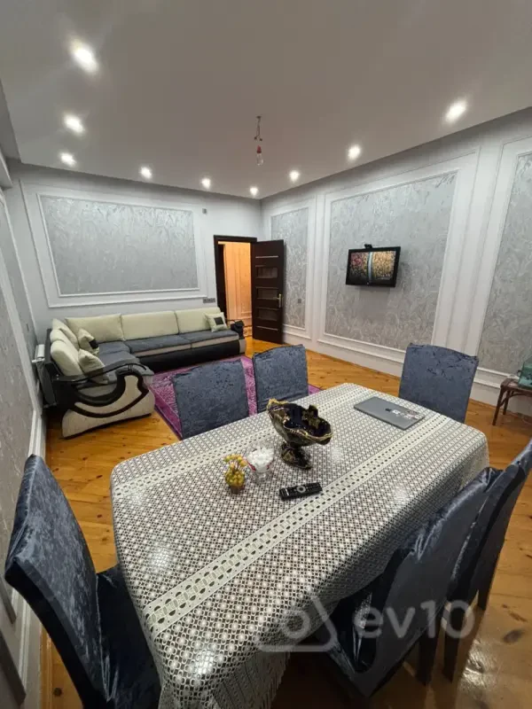 Satılır 2 otaqlı yeni tikili 70 m²