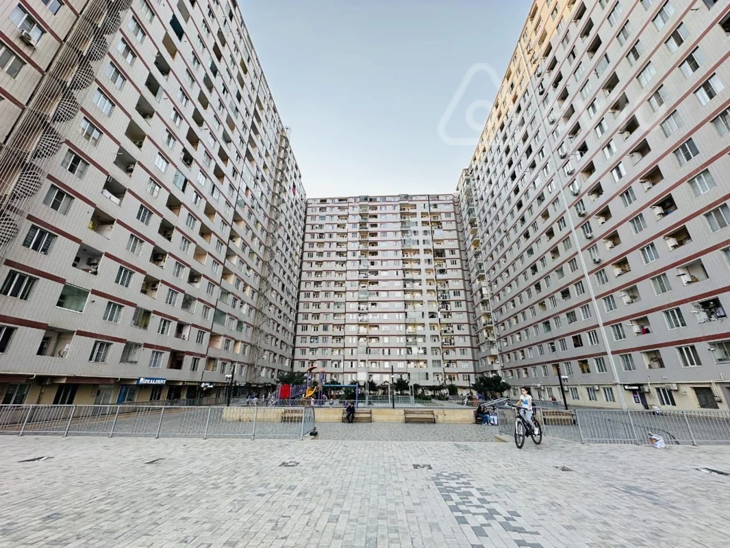 Kirayə verilir 2 otaqlı yeni tikili 60 m²