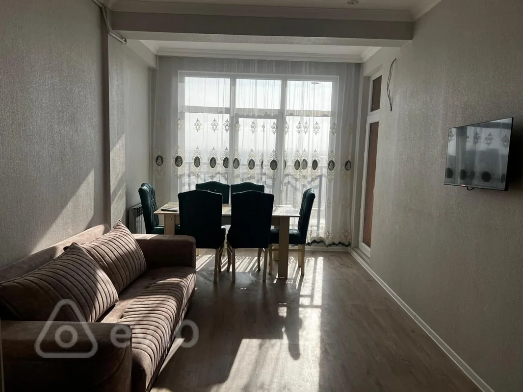Kirayə verilir 2 otaqlı yeni tikili 61 m²