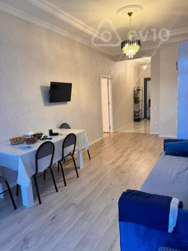 Kirayə verilir 2 otaqlı yeni tikili 61 m²