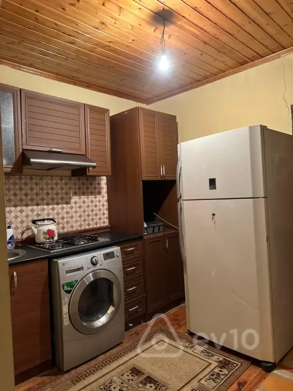 Kirayə verilir 3 otaqlı həyət evi 65 m²
