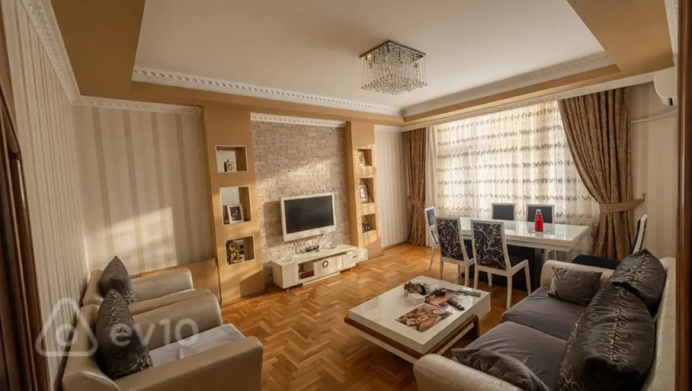 Satılır 3 otaqlı yeni tikili 128 m²