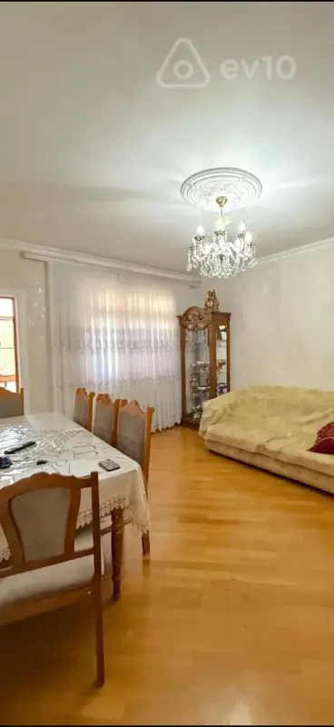 Satılır 5 otaqlı köhnə tikili 79.5 m²