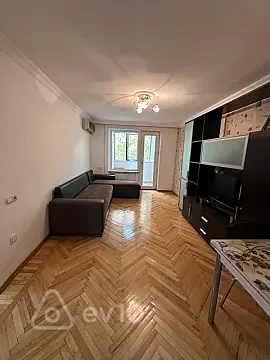 Kirayə verilir 2 otaqlı köhnə tikili 53 m² — Bakı, Yasamal 2 otaq 53.00 m²