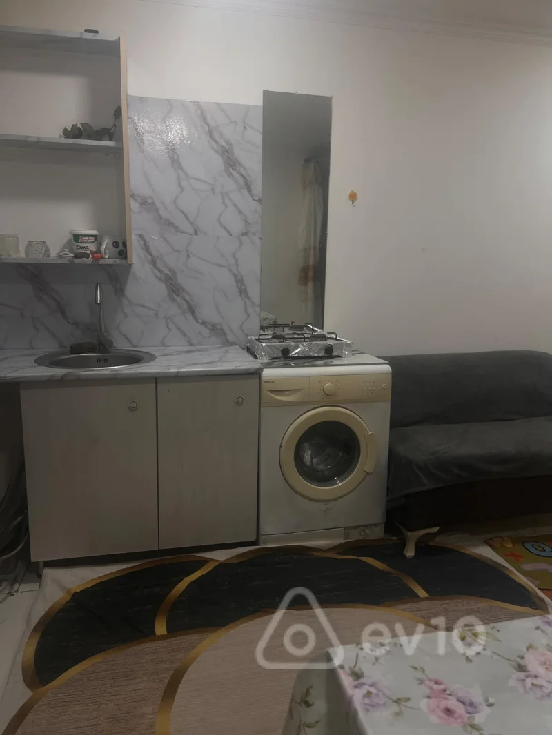 Kirayə verilir 1 otaqlı həyət evi 20 m²