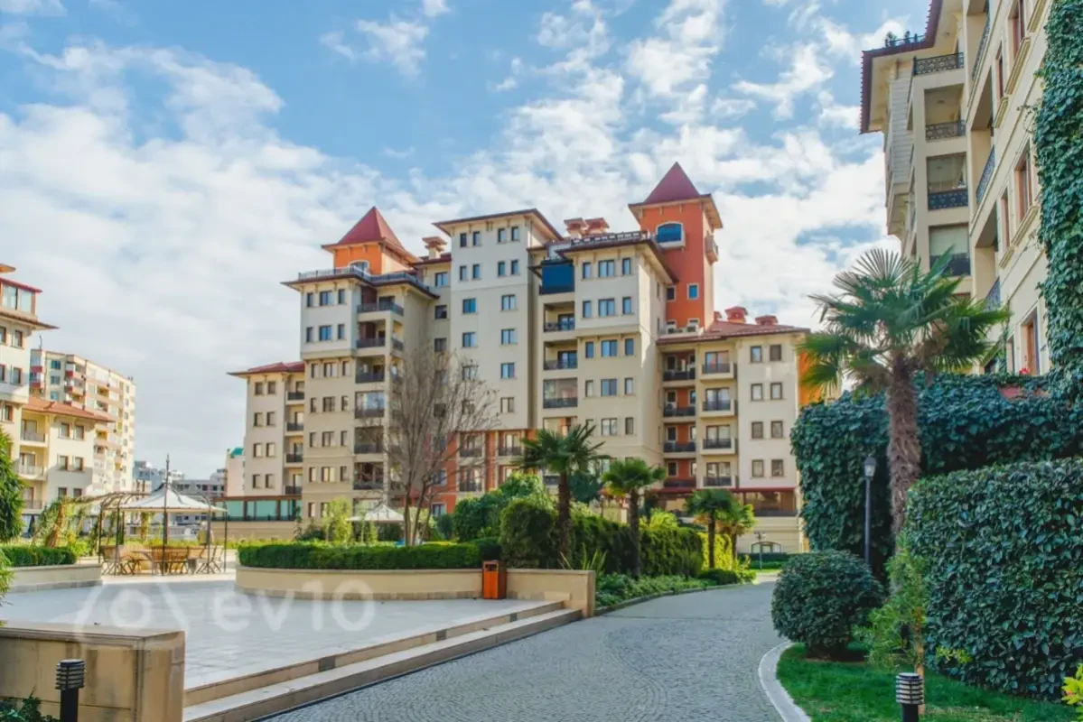 Kirayə verilir 4 otaqlı yeni tikili 265 m²
