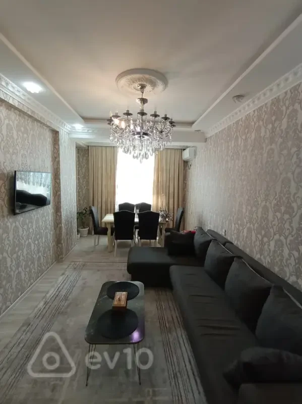 Kirayə verilir 2 otaqlı yeni tikili 75 m²