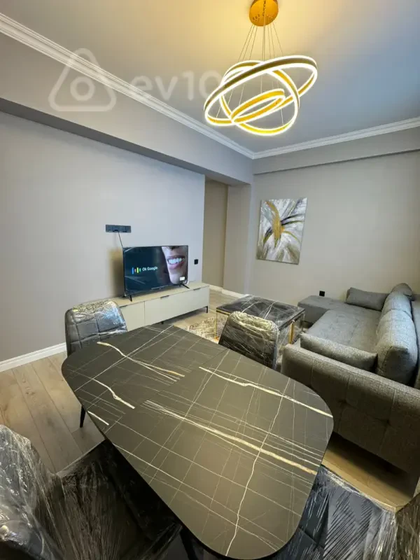 Kirayə verilir 3 otaqlı yeni tikili 80 m²