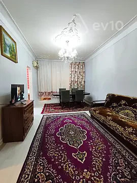 Kirayə verilir 3 otaqlı köhnə tikili 70 m² — Bakı, Nəsimi 3 otaq 70.00 m²