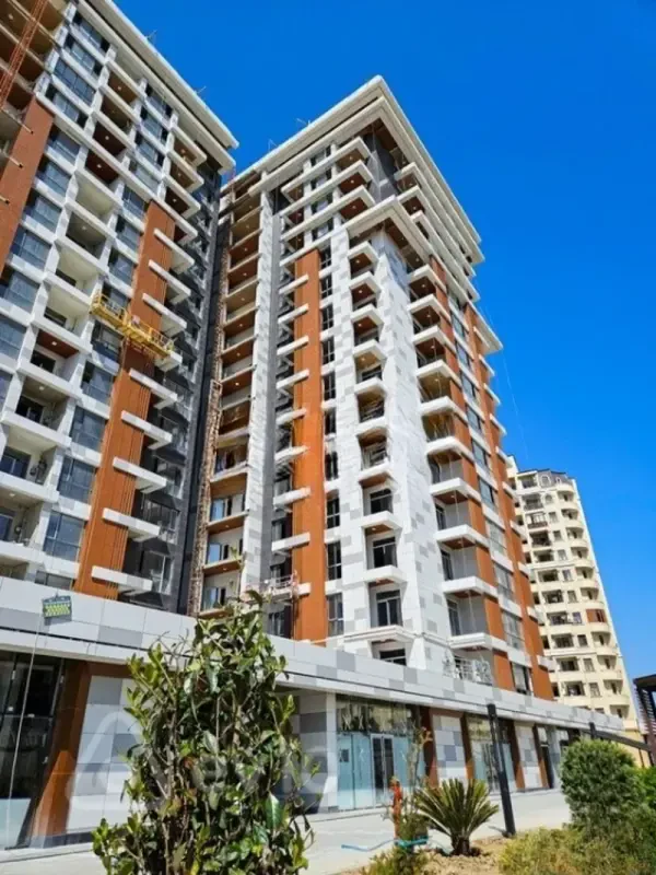 Satılır 3 otaqlı yeni tikili 145 m²