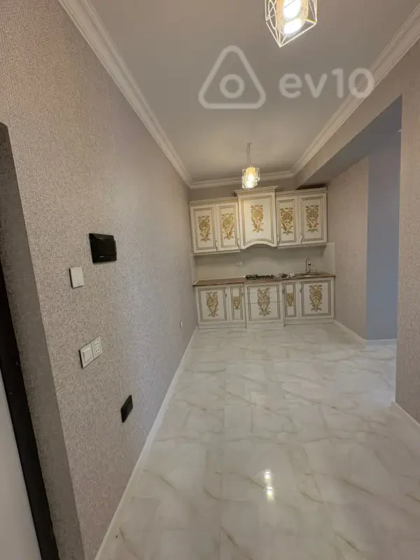 Satılır 3 otaqlı yeni tikili 74 m²