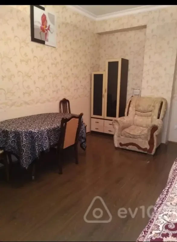Kirayə verilir 2 otaqlı yeni tikili 58 m²