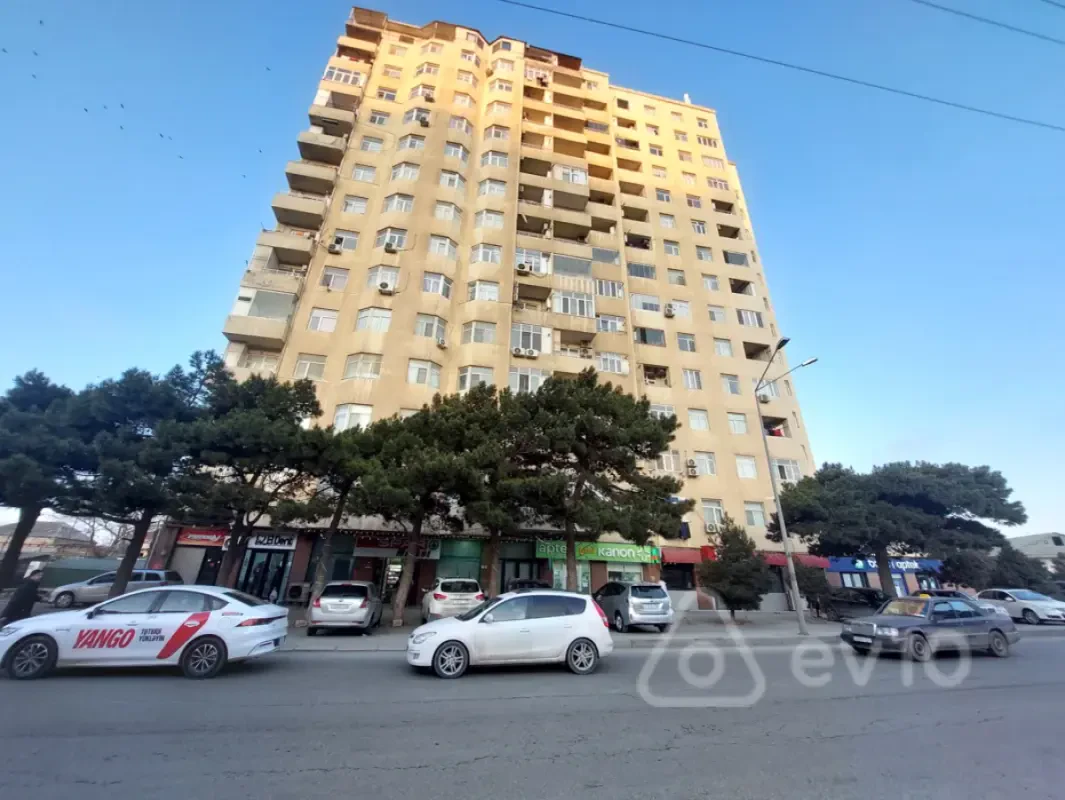 Satılır 3 otaqlı yeni tikili 65 m²