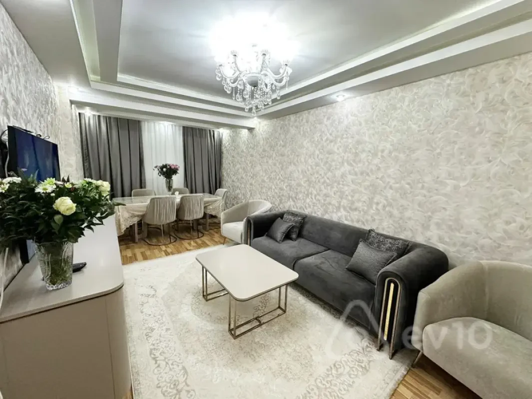 Satılır 3 otaqlı yeni tikili 95 m²