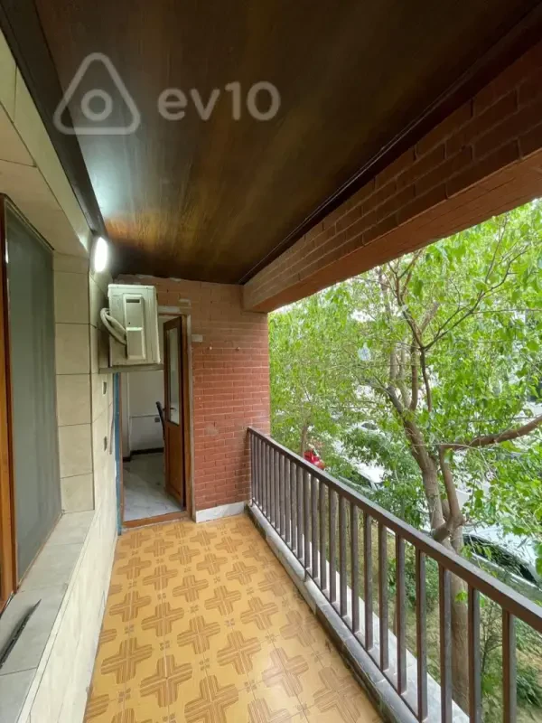 Kirayə verilir 3 otaqlı köhnə tikili 76 m²