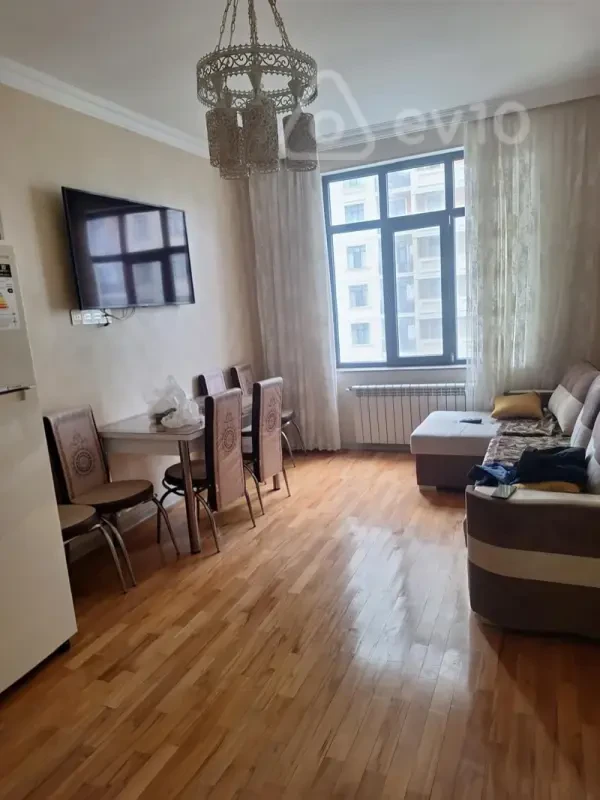 Kirayə verilir 2 otaqlı yeni tikili 50 m²