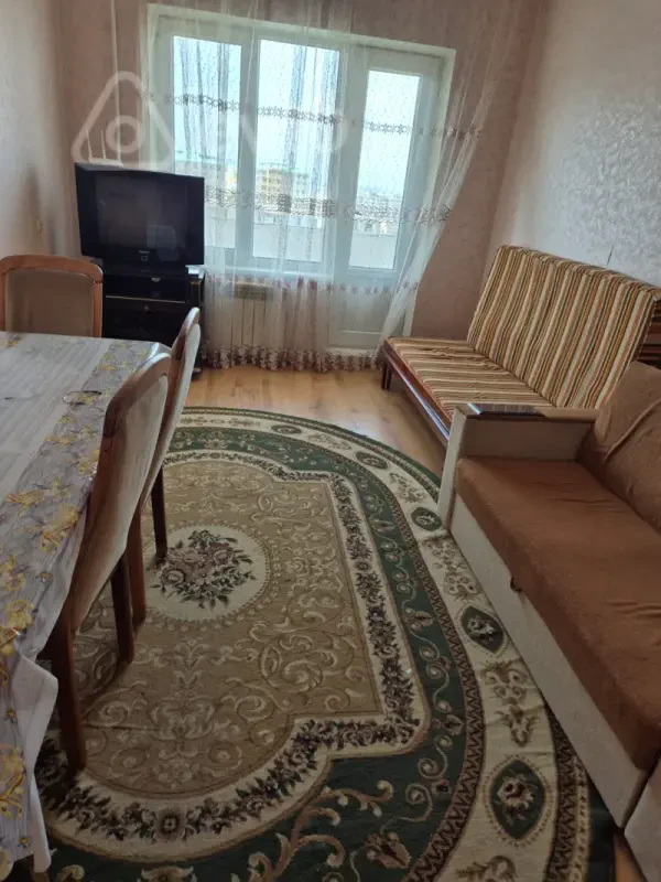 Kirayə verilir 3 otaqlı köhnə tikili 75 m²