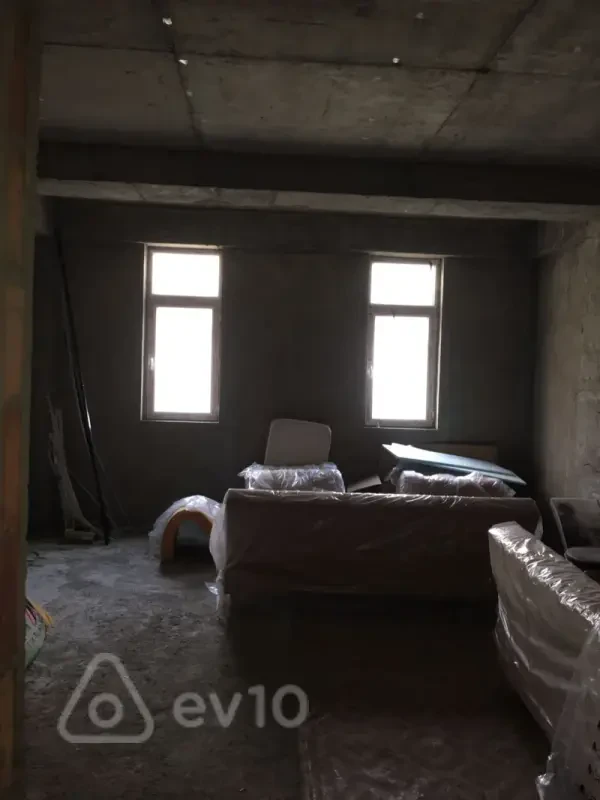 Satılır 2 otaqlı yeni tikili 100 m²