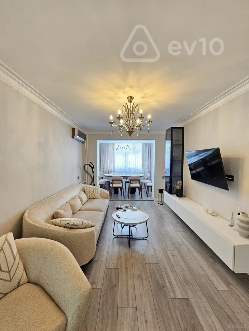 Kirayə verilir 2 otaqlı yeni tikili 70 m²