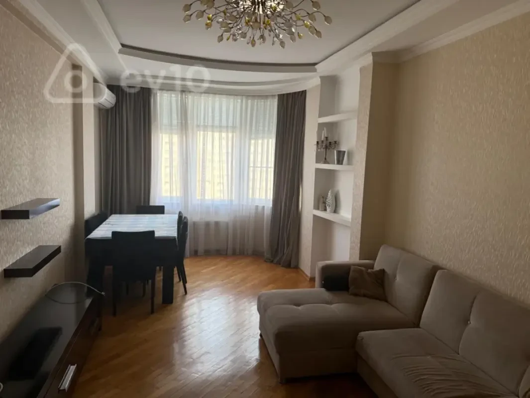 Kirayə verilir 3 otaqlı yeni tikili 100 m²