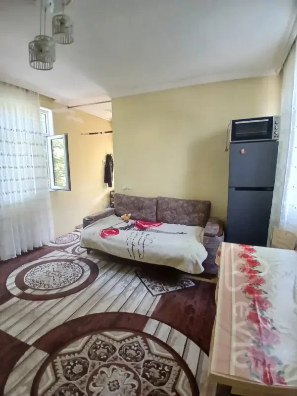 Kirayə verilir 1 otaqlı həyət evi 35 m²