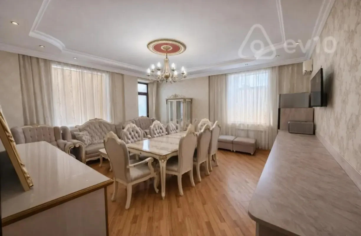 Satılır 3 otaqlı yeni tikili 105 m²