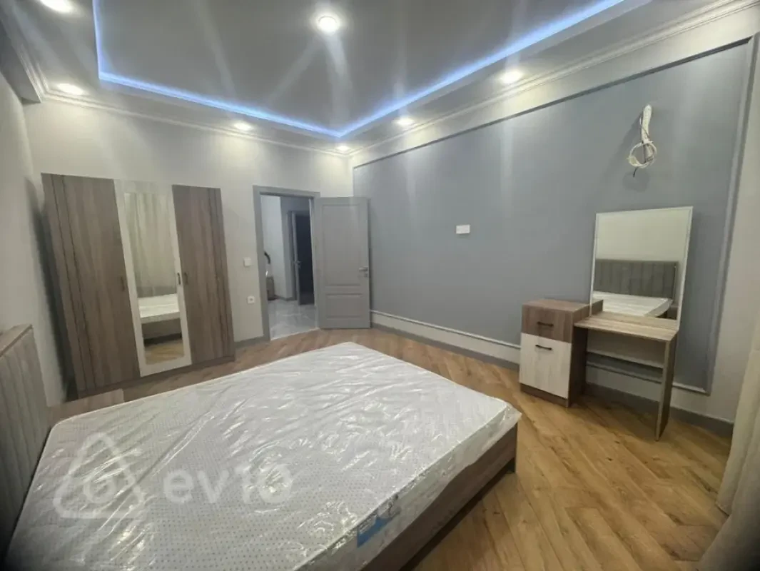 Kirayə verilir 3 otaqlı yeni tikili 87 m²