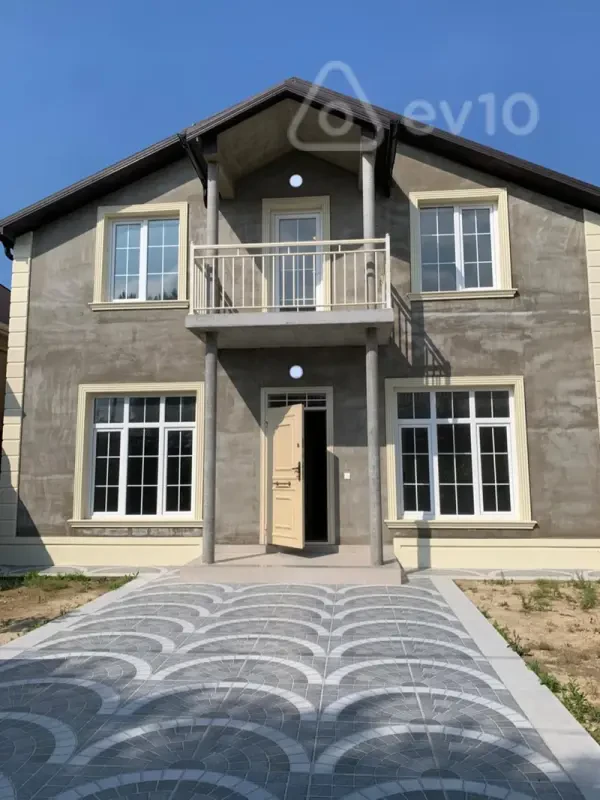 Satılır 6 otaqlı həyət evi 140 m²