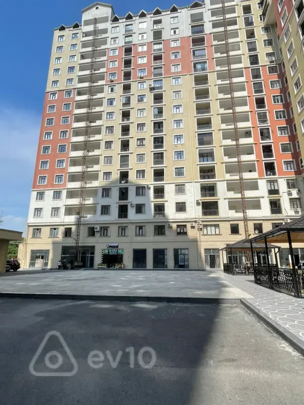 Satılır 4 otaqlı yeni tikili 216.4 m²