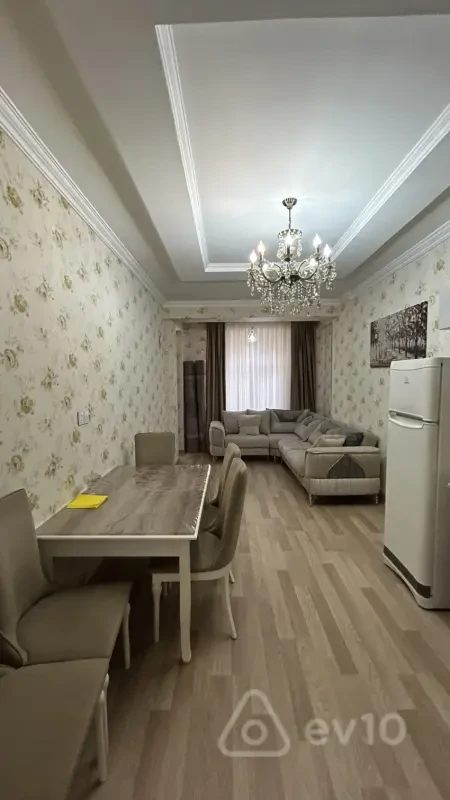 Kirayə verilir 2 otaqlı yeni tikili 65 m²