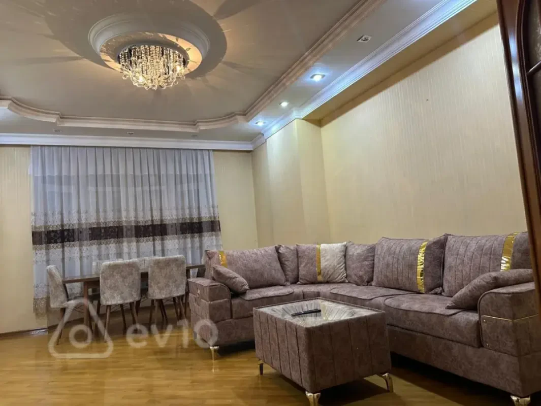 Kirayə verilir 3 otaqlı yeni tikili 114 m²
