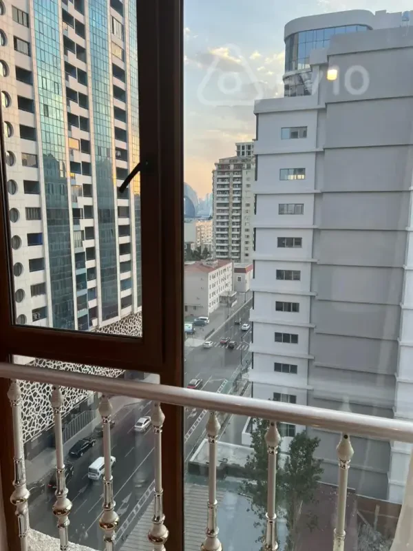 Satılır 4 otaqlı yeni tikili 182 m²