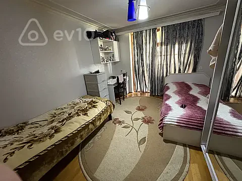 Kirayə verilir 3 otaqlı köhnə tikili 70 m² — Bakı, Nərimanov 3 otaq 70.00 m²