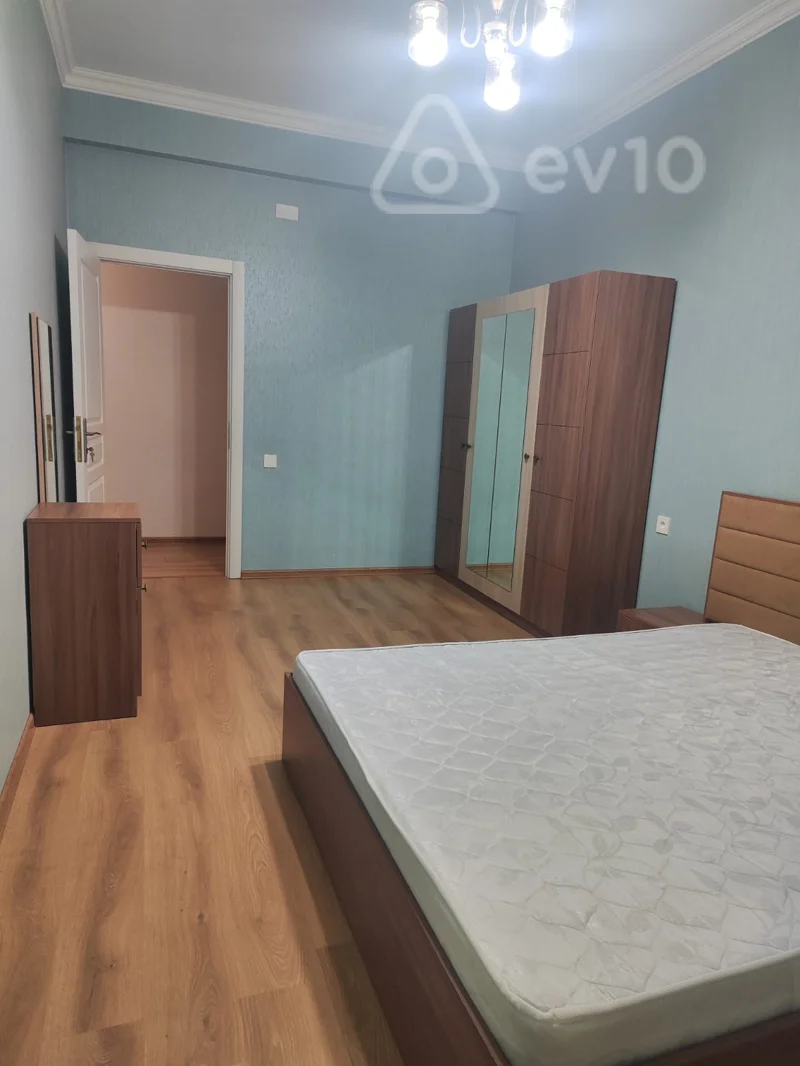 Kirayə verilir 2 otaqlı yeni tikili 60 m²