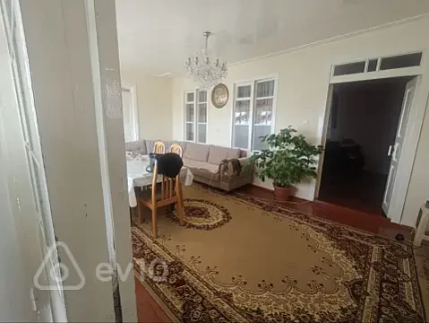 Satılır 5 otaqlı həyət evi 115 m² — Şamaxı 5 otaq 115.00 m²