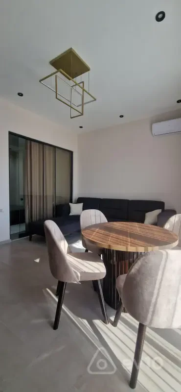 Kirayə verilir 2 otaqlı yeni tikili 60 m²