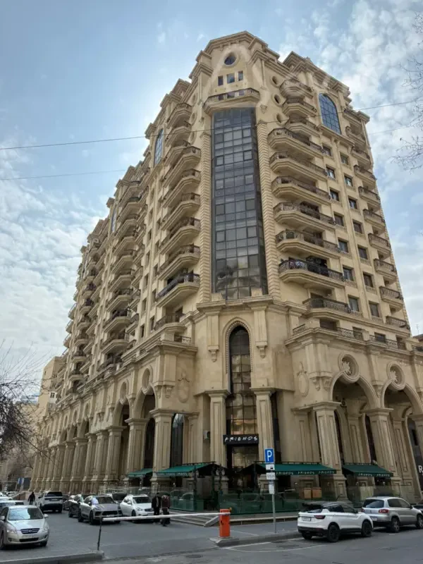 Satılır 4 otaqlı yeni tikili 229 m²