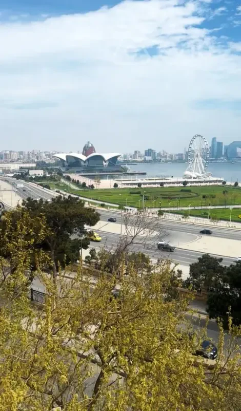 Kirayə verilir 2 otaqlı köhnə tikili 75 m²