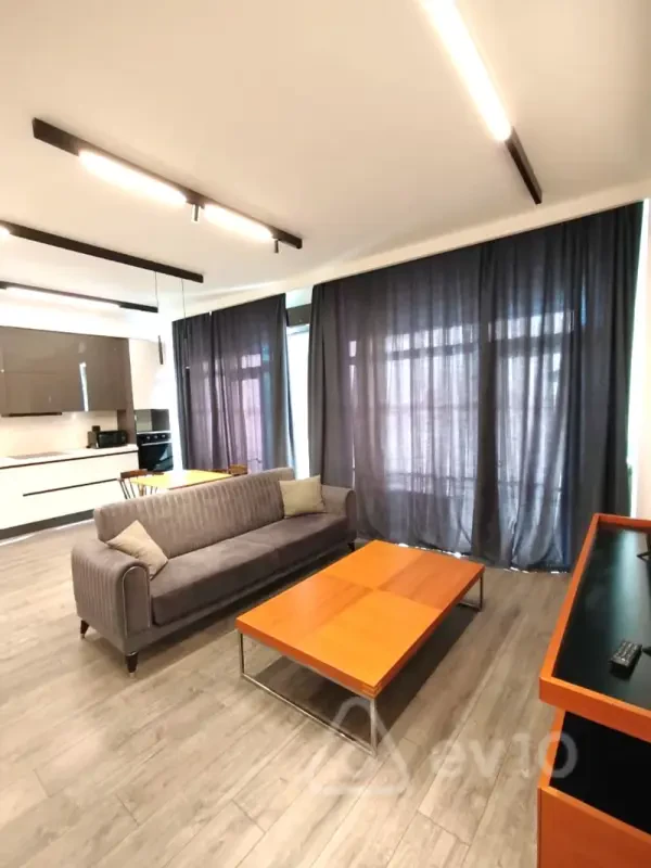 Kirayə verilir 2 otaqlı yeni tikili 70 m²