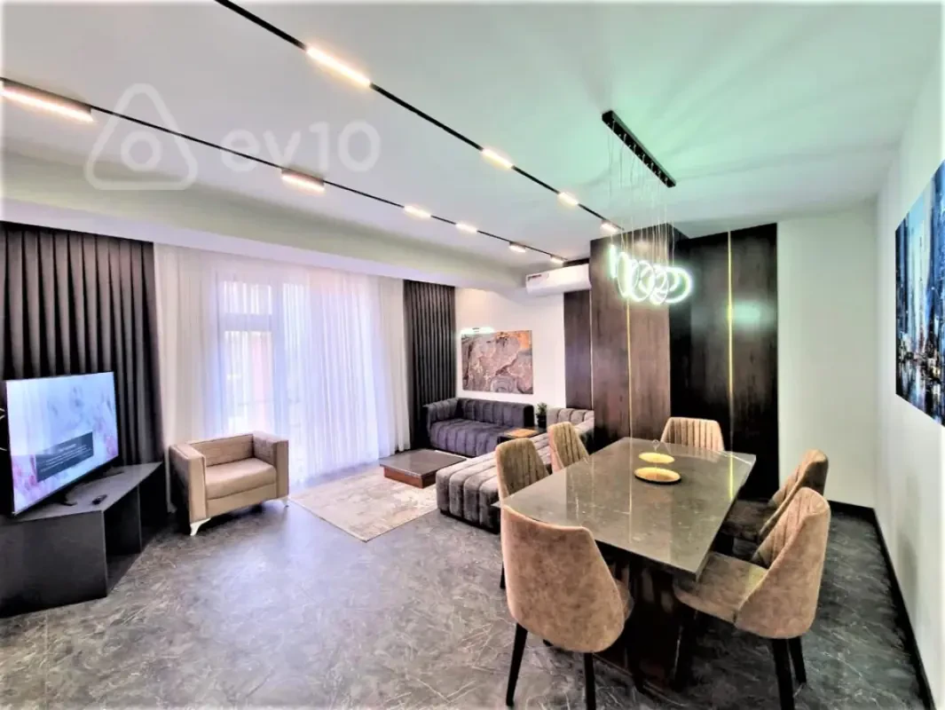 Kirayə verilir 4 otaqlı yeni tikili 170 m²