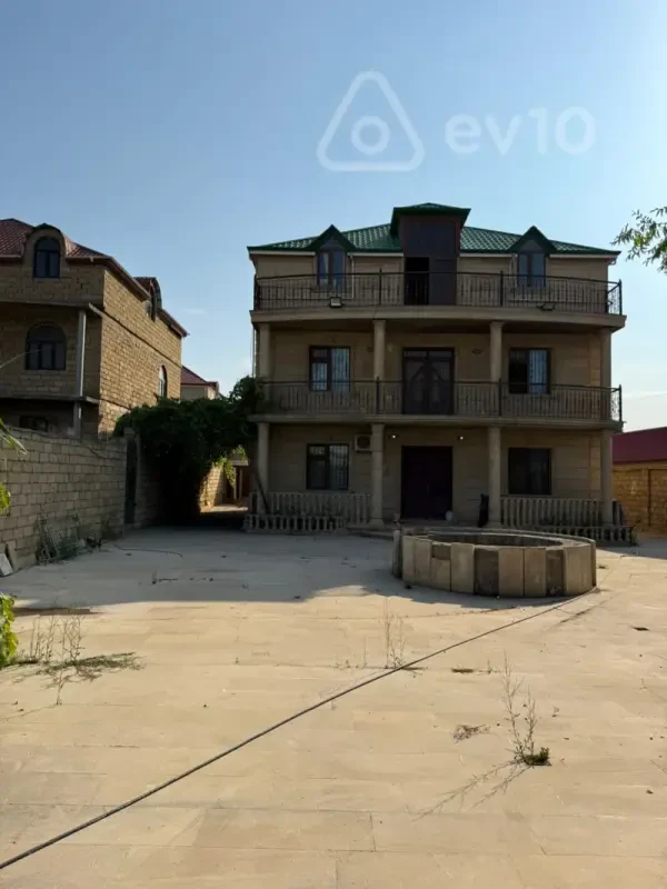Kirayə verilir 5 otaqlı həyət evi 200 m²