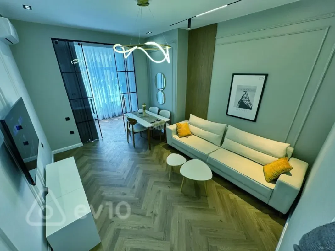 Kirayə verilir 3 otaqlı yeni tikili 80 m²